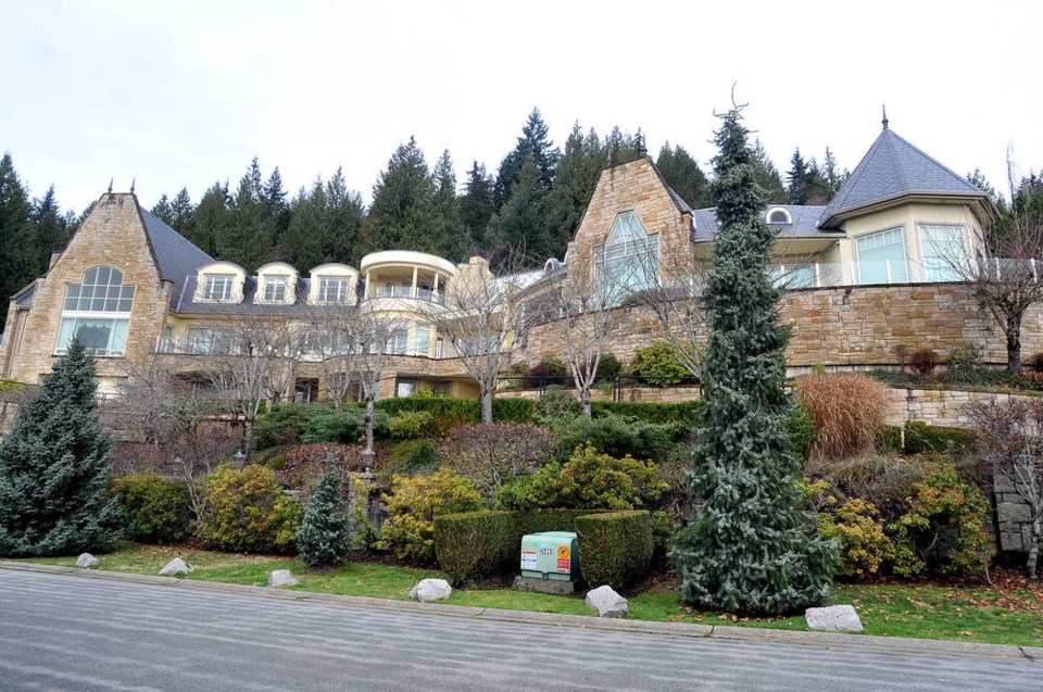 西温一套豪宅坚持值2200万，这个评估到底贵不贵？