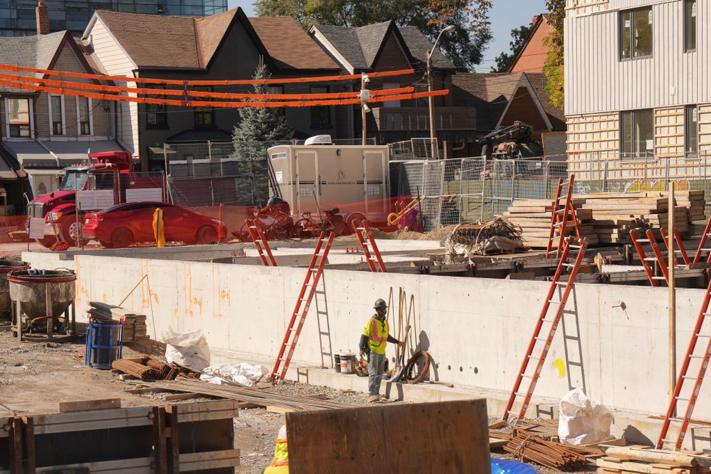 住房钱被削，是城市不作为，还是联邦要求太强硬？