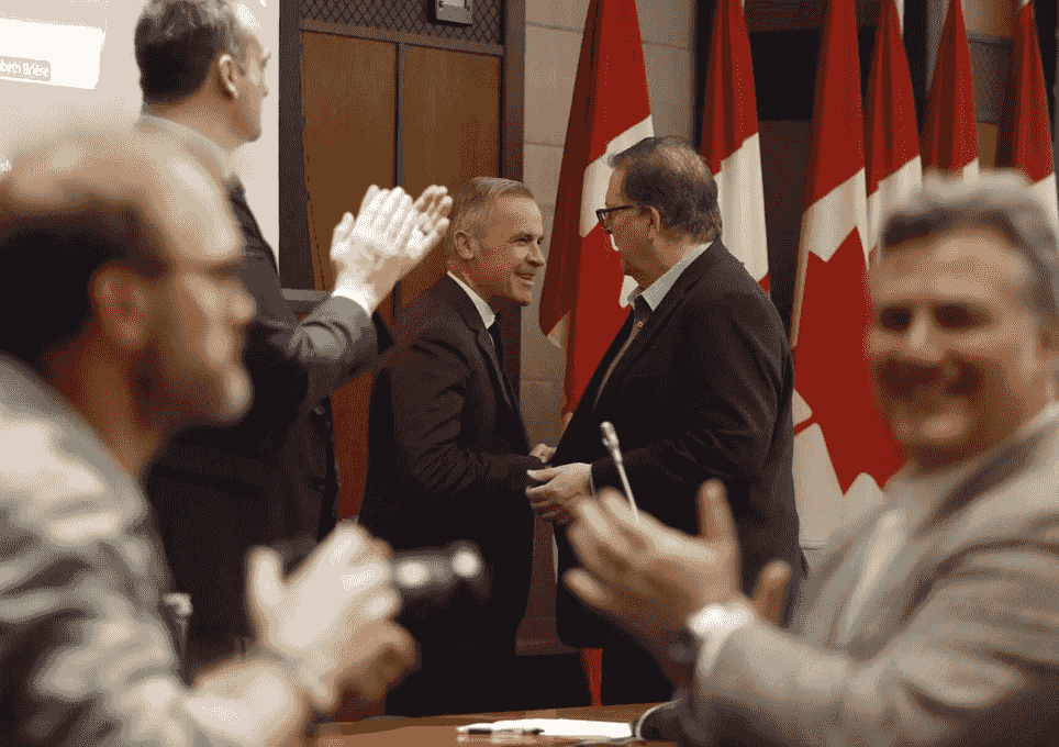 卡尼反击特朗普100%关税威胁：真正被击中的是美国消费者