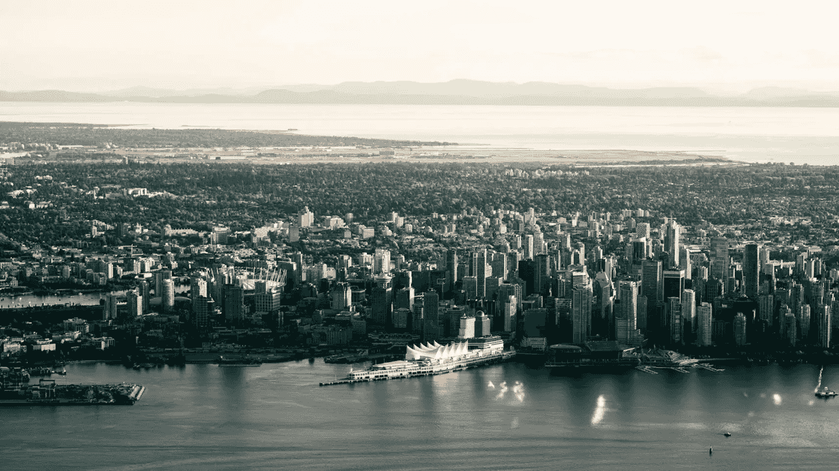 新房卖不动了？开发商“现房空置”创纪录，房价还能硬扛多久？