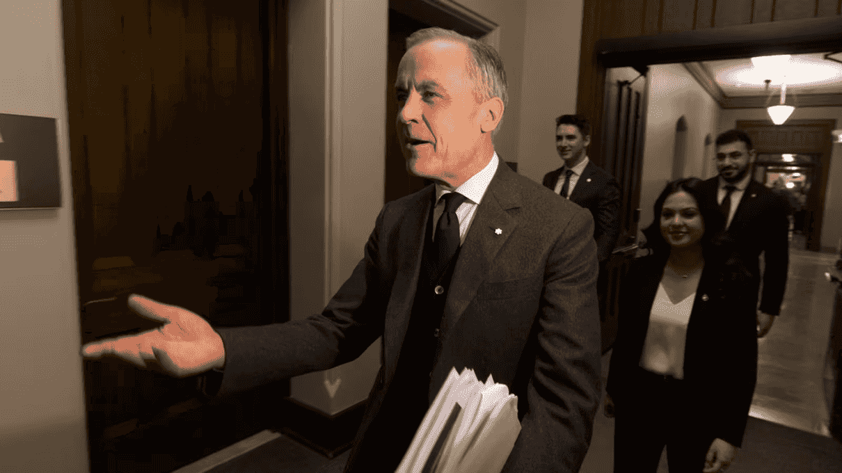 北美自贸协定审查前夜，特朗普挥出关税牌，加拿大如何接招？