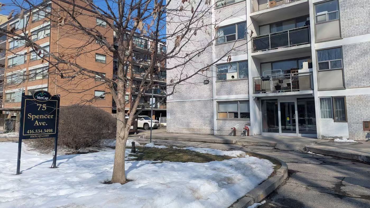 炸锅了！多伦多西区租户爆发集体罢缴租金，这场罢缴能撑多久